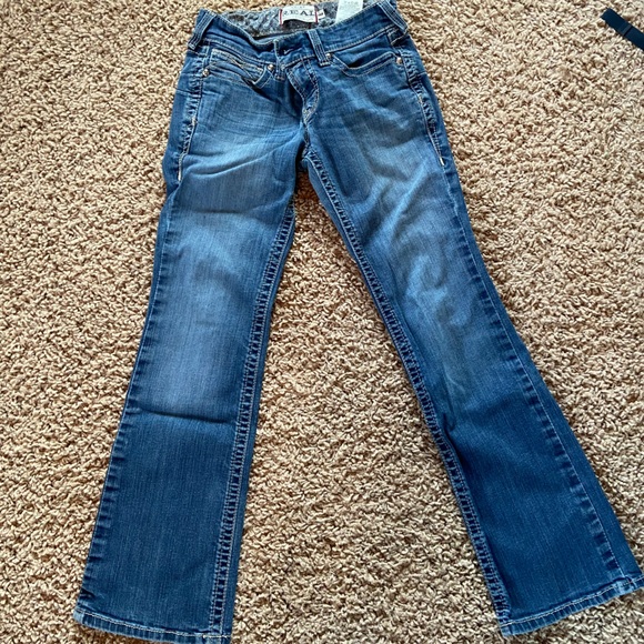 NWOT Ariat Boot Cut Jeans - Picture 2 of 3